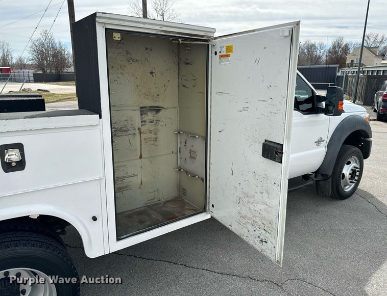 image for item OJ9581 2015 Ford F550 Super Duty SuperCab utility / service truck