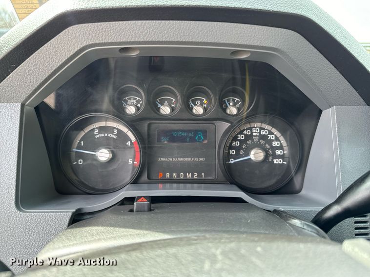 image for item OJ9581 2015 Ford F550 Super Duty SuperCab utility / service truck