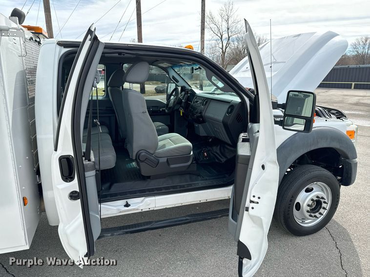 image for item OJ9581 2015 Ford F550 Super Duty SuperCab utility / service truck