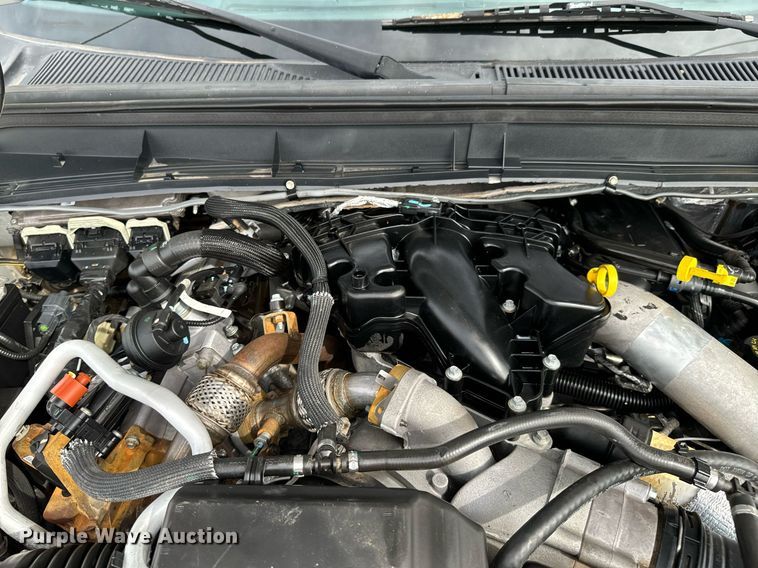 image for item OJ9581 2015 Ford F550 Super Duty SuperCab utility / service truck