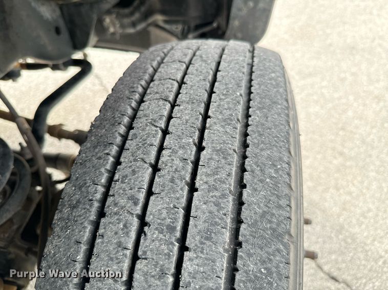 image for item OJ9581 2015 Ford F550 Super Duty SuperCab utility / service truck