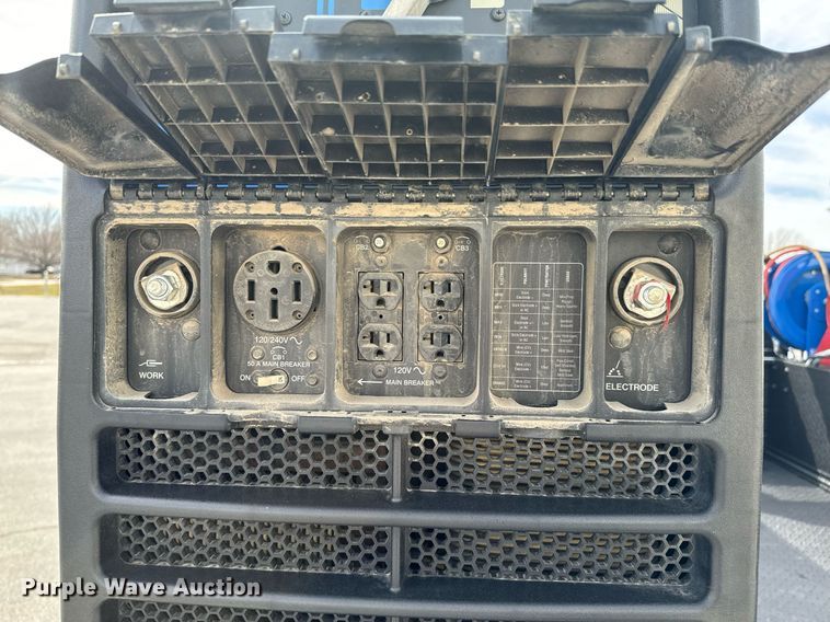 image for item OJ9582 2014 Dodge Ram 5500HD utility / service truck