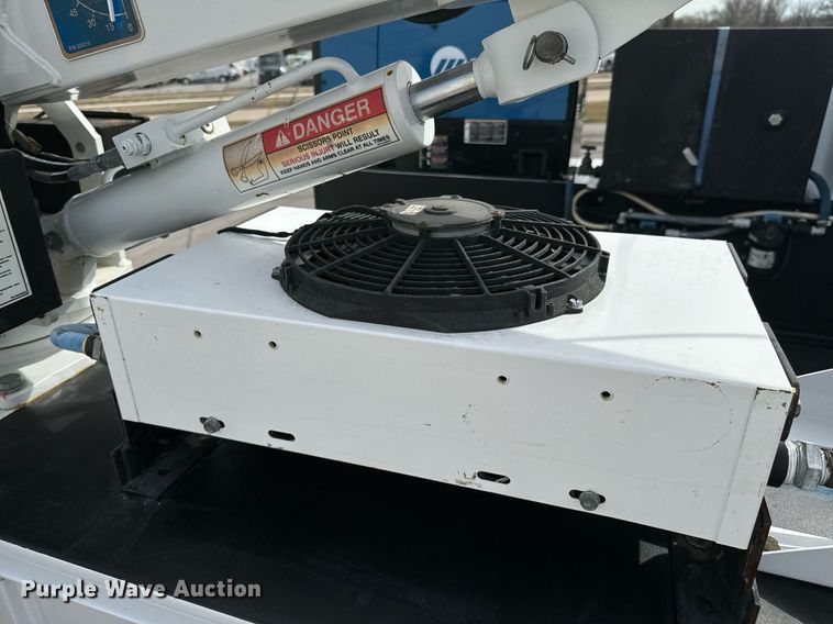 image for item OJ9582 2014 Dodge Ram 5500HD utility / service truck