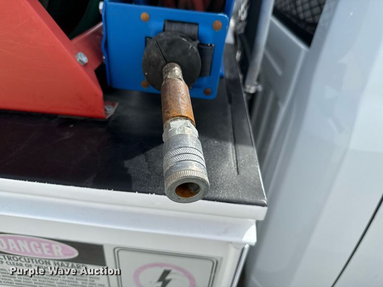 image for item OJ9582 2014 Dodge Ram 5500HD utility / service truck