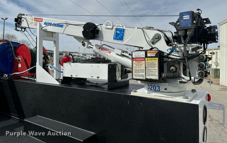 image for item OJ9582 2014 Dodge Ram 5500HD utility / service truck