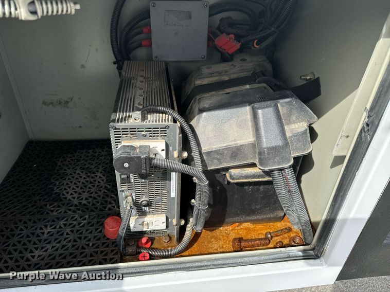 image for item OJ9582 2014 Dodge Ram 5500HD utility / service truck