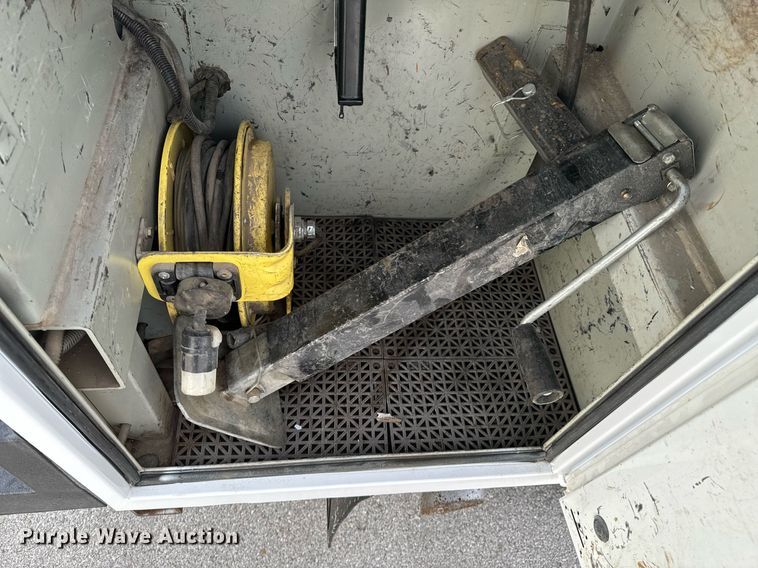 image for item OJ9582 2014 Dodge Ram 5500HD utility / service truck