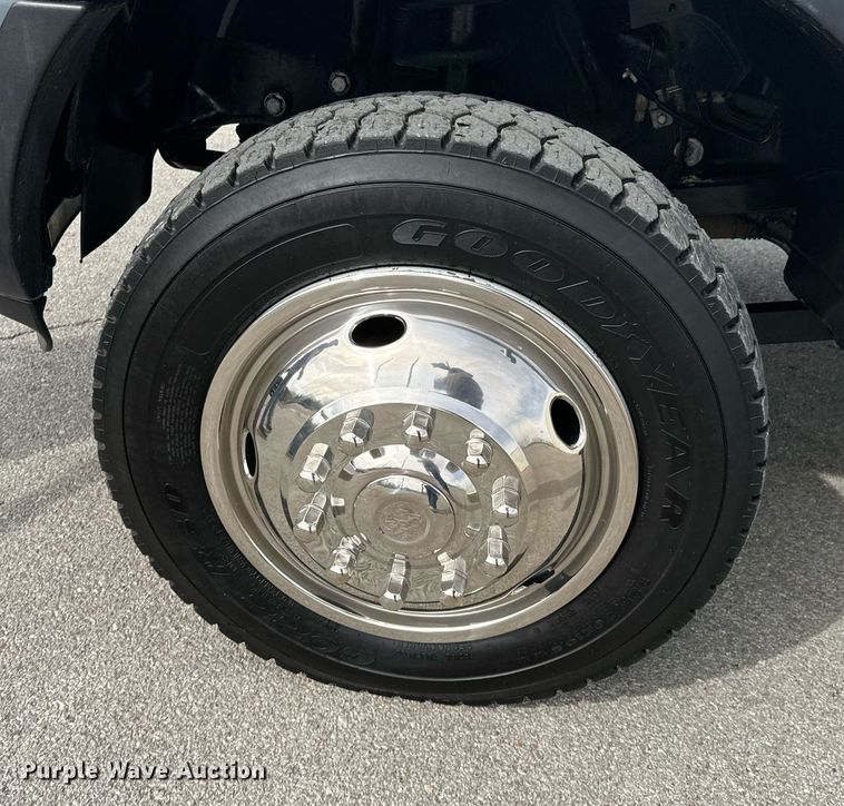 image for item OJ9582 2014 Dodge Ram 5500HD utility / service truck