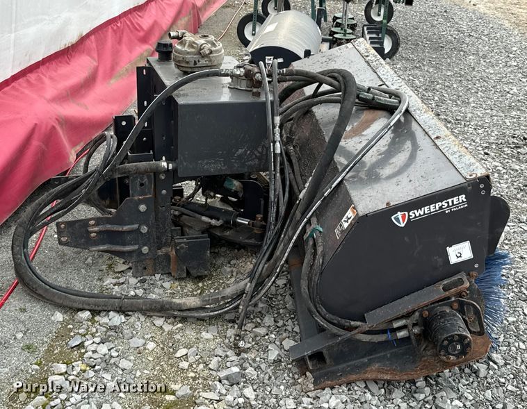 image for item OJ9602 Paladin Sweepster broom