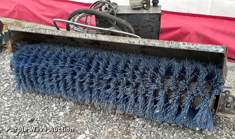 image for item OJ9602 Paladin Sweepster broom