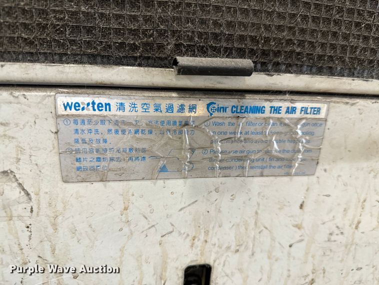 image for item OJ9617 2001 Leadwell V50 CNC lathe