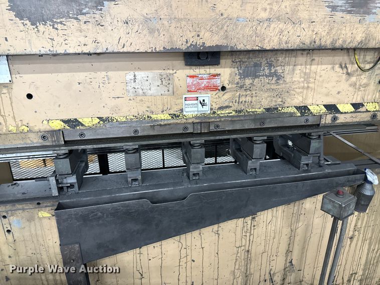image for item OJ9619 Standard AB200-12 press brake