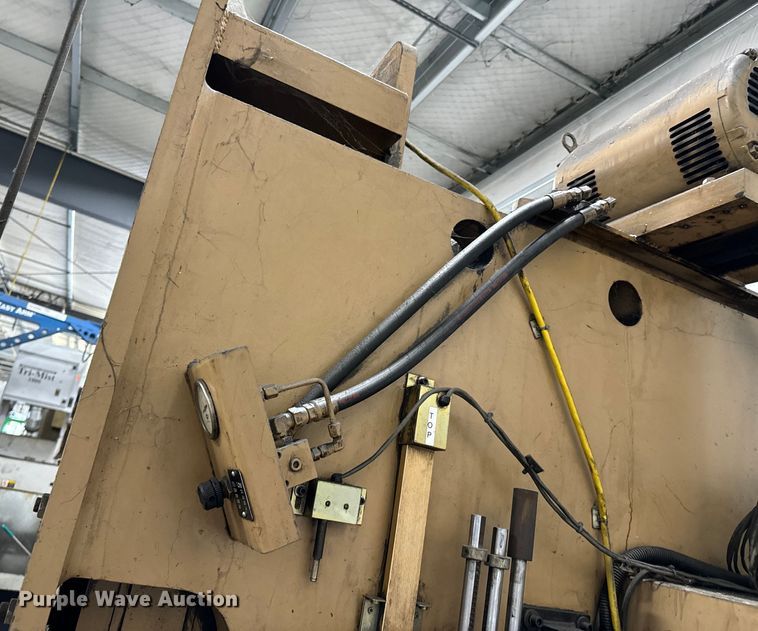 image for item OJ9619 Standard AB200-12 press brake