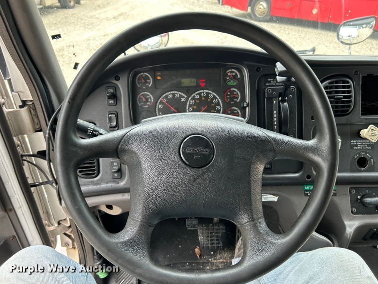 image for item OK9786 2012 Freightliner S2C shuttle bus