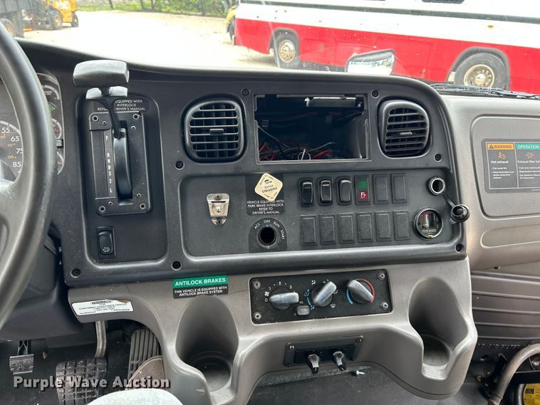 image for item OK9786 2012 Freightliner S2C shuttle bus