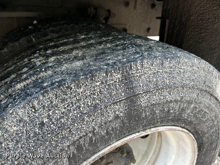 image for item OK9786 2012 Freightliner S2C shuttle bus