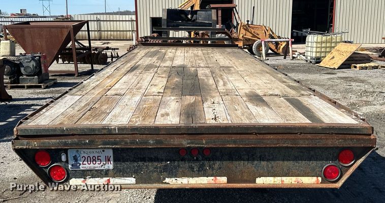 image for item OM9828 2005 Elite equipment trailer