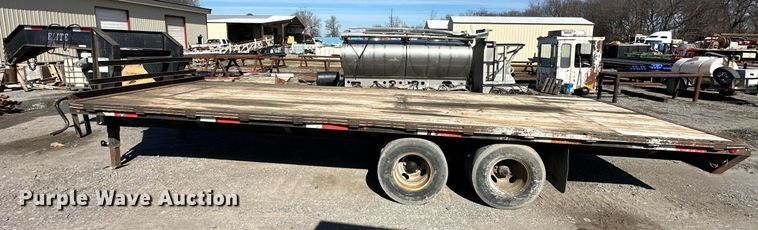 image for item OM9828 2005 Elite equipment trailer