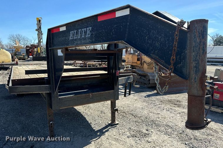 image for item OM9828 2005 Elite equipment trailer