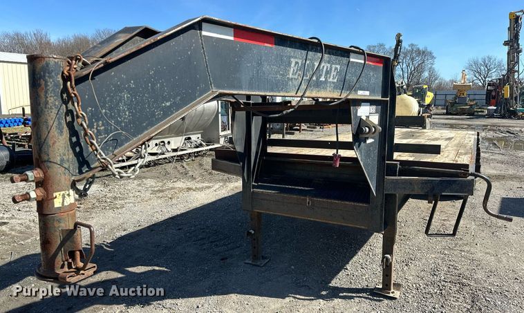 image for item OM9828 2005 Elite equipment trailer