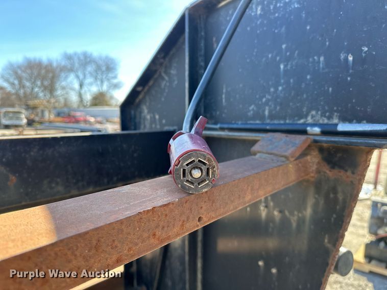 image for item OM9828 2005 Elite equipment trailer