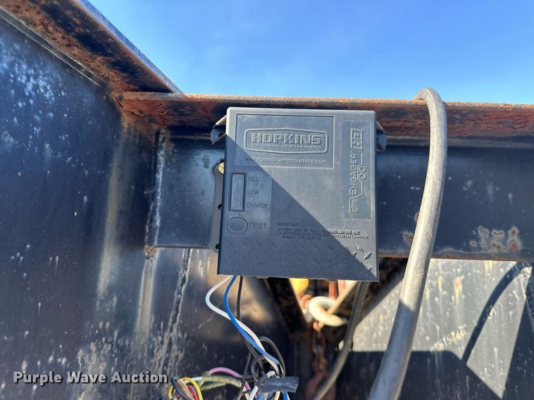 image for item OM9828 2005 Elite equipment trailer