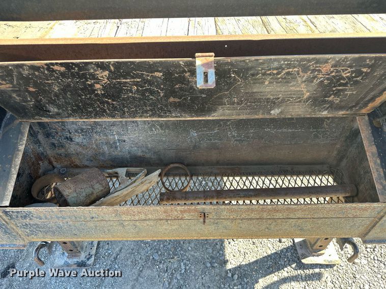 image for item OM9828 2005 Elite equipment trailer