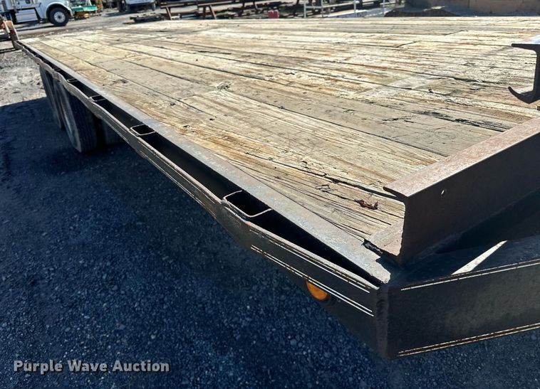 image for item OM9828 2005 Elite equipment trailer