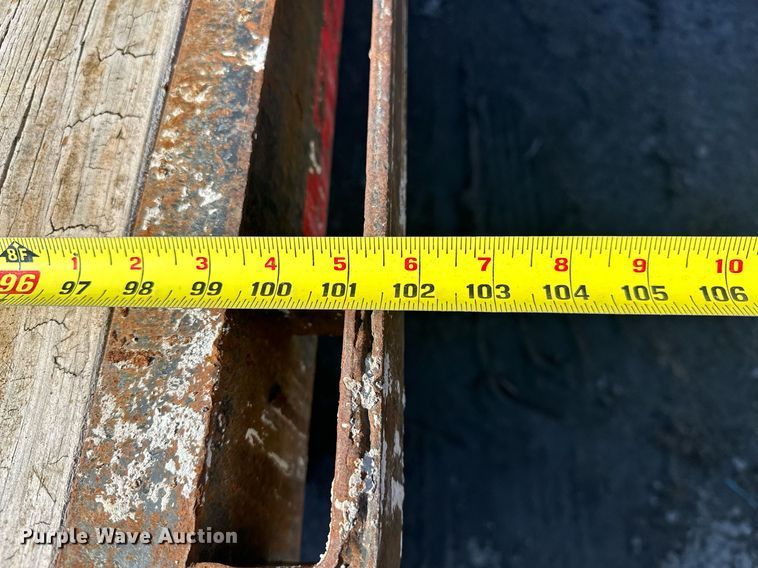 image for item OM9828 2005 Elite equipment trailer