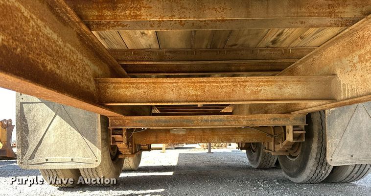 image for item OM9828 2005 Elite equipment trailer