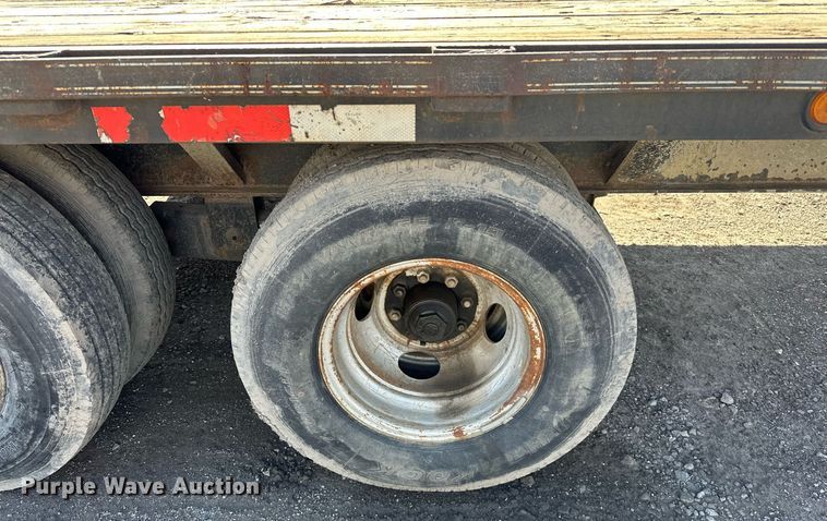 image for item OM9828 2005 Elite equipment trailer