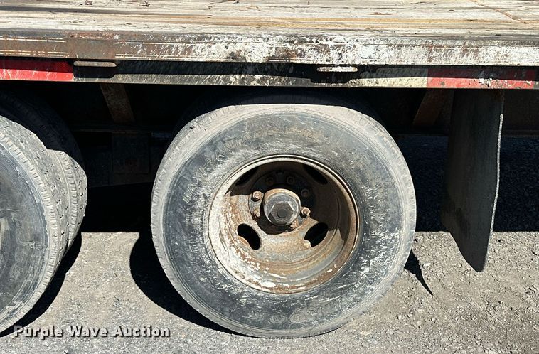 image for item OM9828 2005 Elite equipment trailer