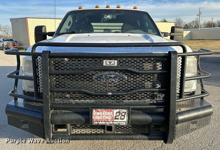 2015 Ford F350 Super Duty Crew Cab flatbed pickup truck in Tahlequah