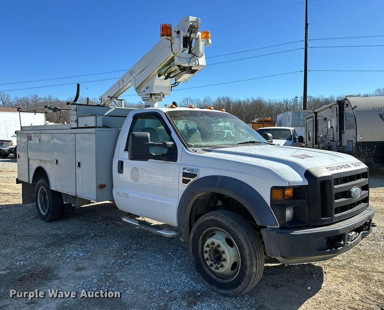 image for item OM9873 2008 Ford  F450 Super Duty XL bucket truck