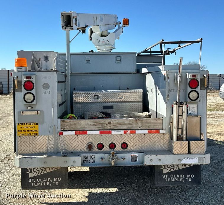 image for item OM9873 2008 Ford  F450 Super Duty XL bucket truck