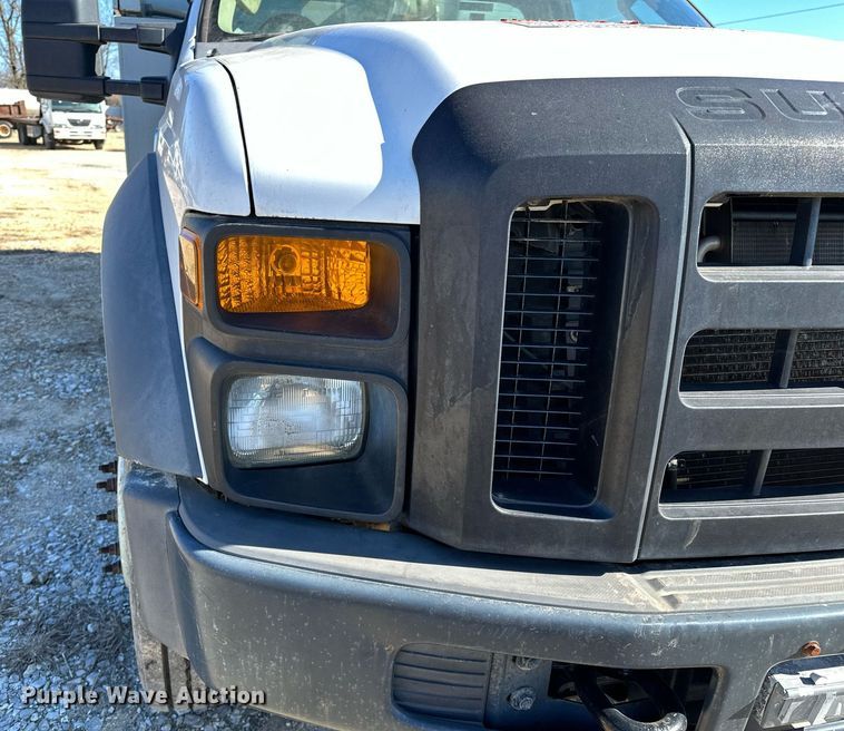 image for item OM9873 2008 Ford  F450 Super Duty XL bucket truck