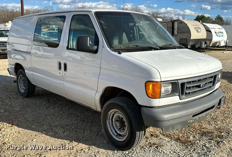 image for item OM9875 2007 Ford  E150 van