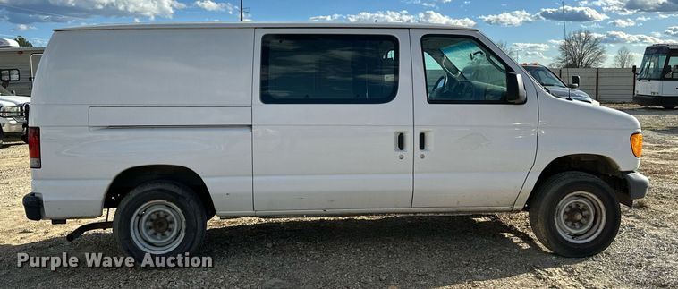 image for item OM9875 2007 Ford  E150 van