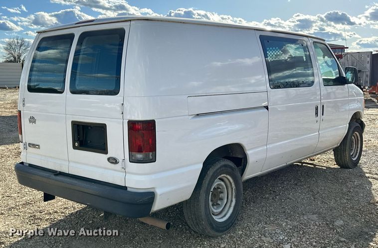 image for item OM9875 2007 Ford  E150 van