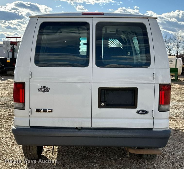 image for item OM9875 2007 Ford  E150 van