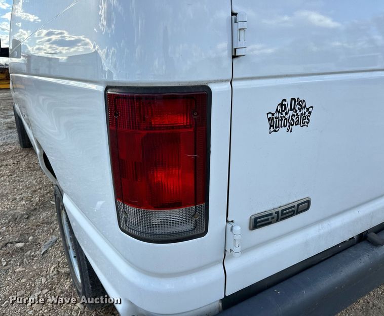 image for item OM9875 2007 Ford  E150 van