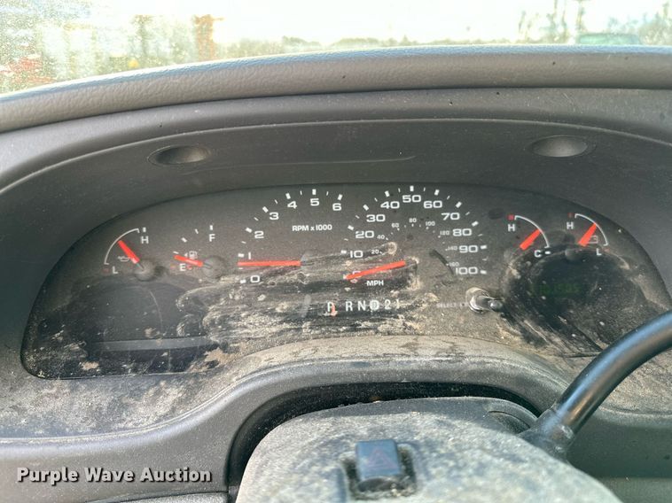 image for item OM9875 2007 Ford  E150 van