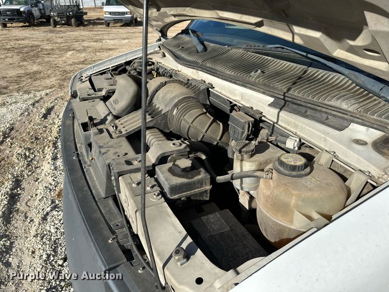 image for item OM9875 2007 Ford  E150 van