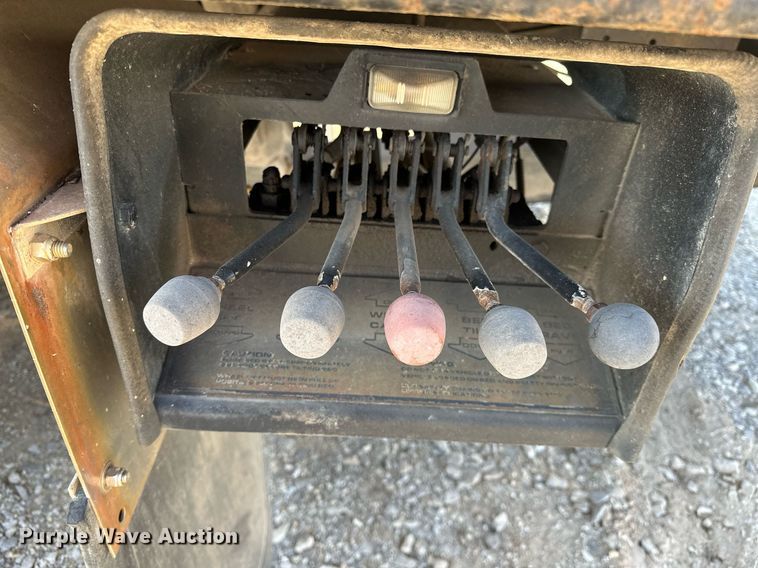 image for item OM9877 2010 Nissan  2600LP UD rollback truck