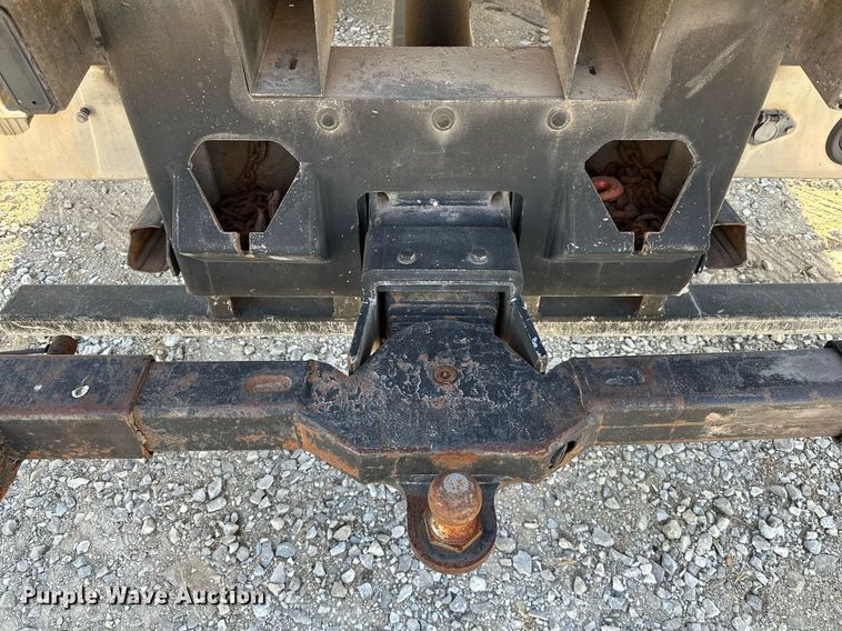 image for item OM9877 2010 Nissan  2600LP UD rollback truck