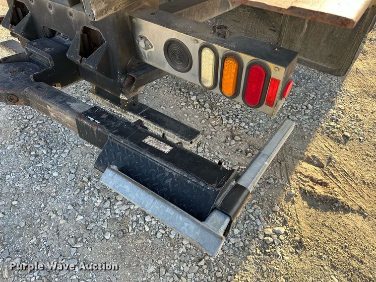 image for item OM9877 2010 Nissan  2600LP UD rollback truck