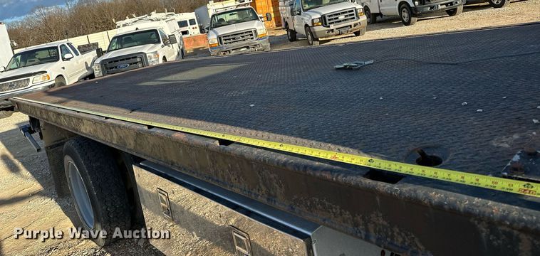 image for item OM9877 2010 Nissan  2600LP UD rollback truck