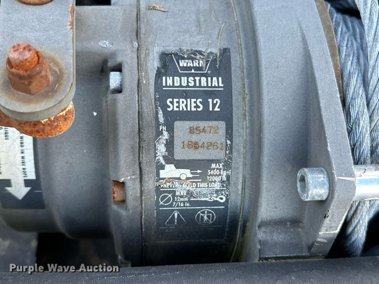 image for item OM9877 2010 Nissan  2600LP UD rollback truck