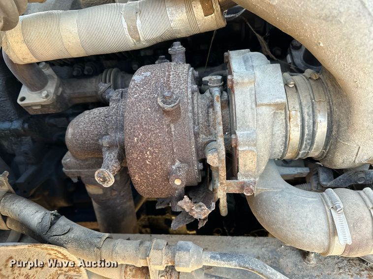 image for item OM9877 2010 Nissan  2600LP UD rollback truck