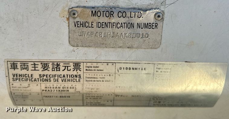 image for item OM9877 2010 Nissan  2600LP UD rollback truck